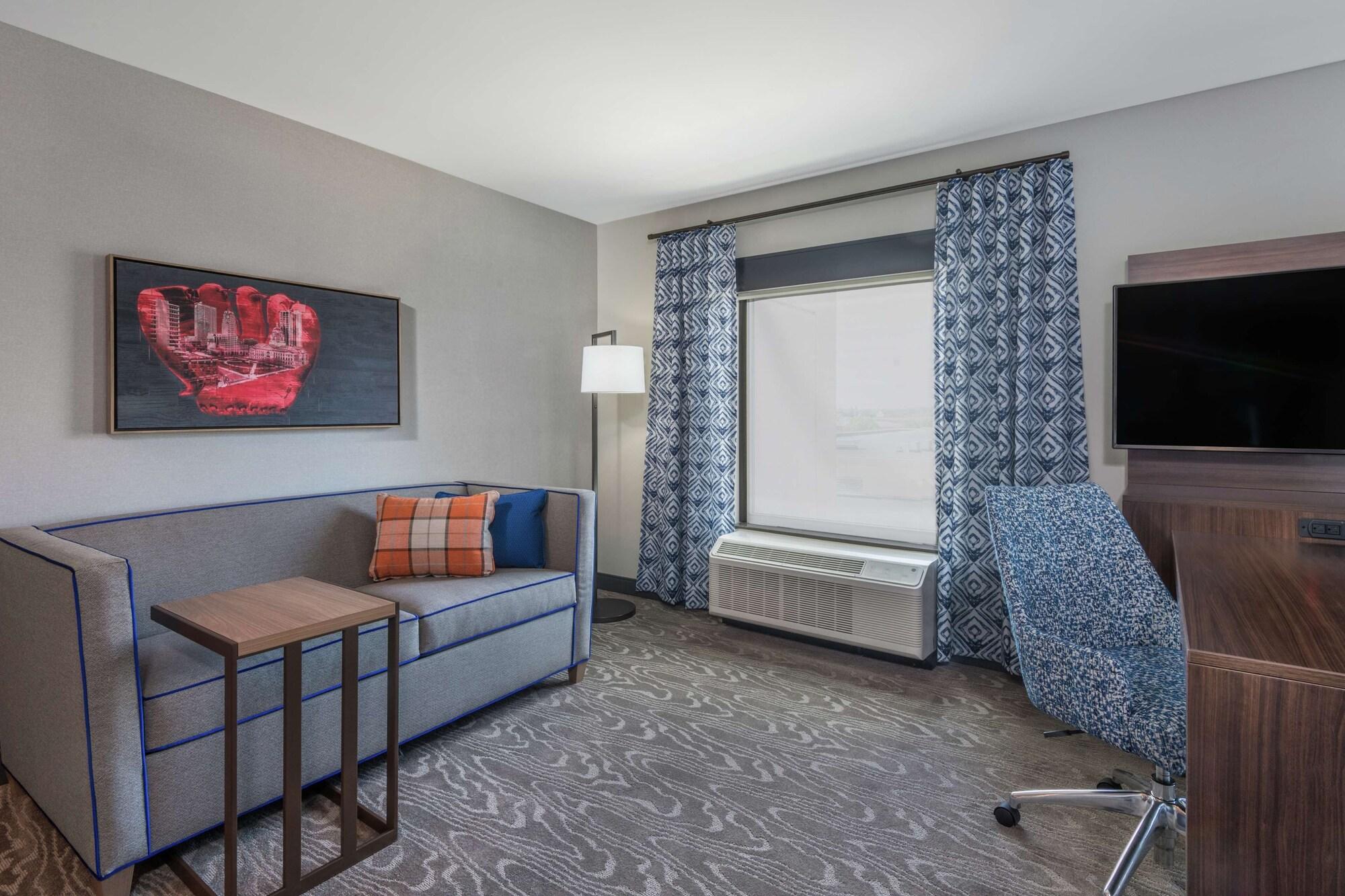 Hampton Inn & Suites Fort Wayne Downtown Экстерьер фото